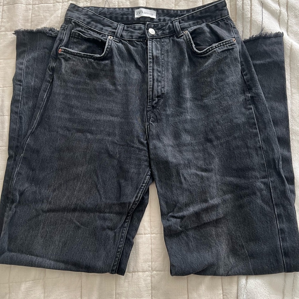 Black Zara wide leg jeans